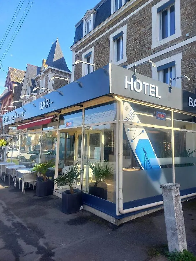 Hotel De La Mer